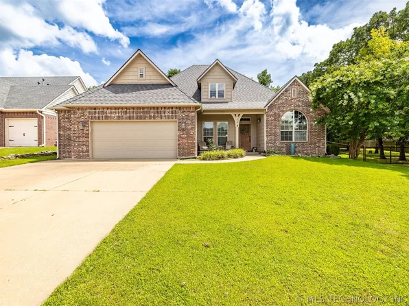 734 W 39th St, Sand Springs, OK 74063