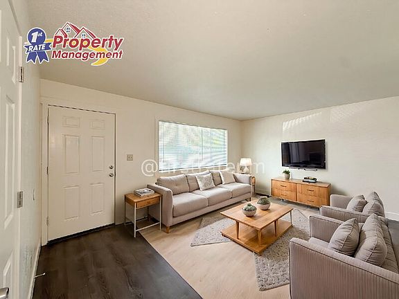 3rd image of 152 E Mission Dr