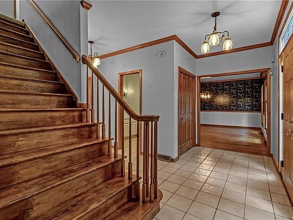 4th image of 6343 Pin Cherry Ct