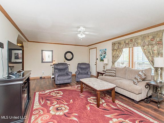 5th image of 8074 Magnolia Holmesville Rd