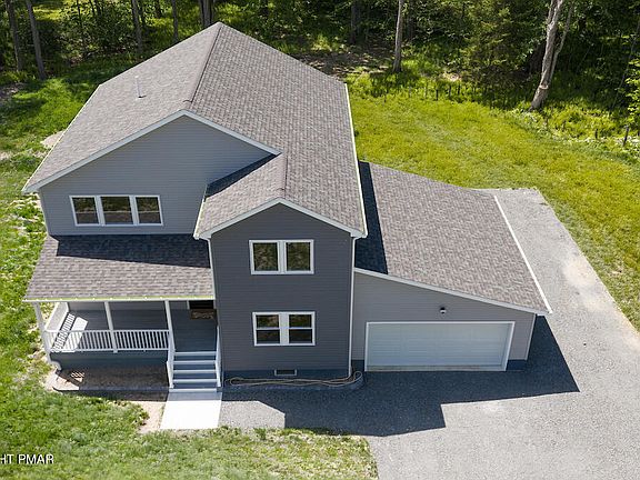 5th image of 112 Robin Ln