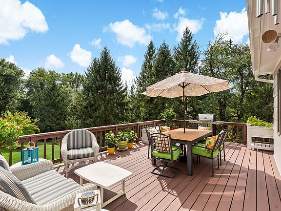 JanetB-40 Finnerty Rd-17.JPG