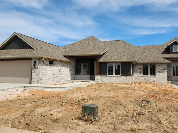 2413 E Swallow Street, Springfield, MO 65804
