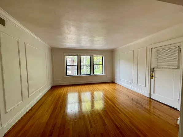 6333 S Rosebury Ave APT 2W, Saint Louis, MO 63105