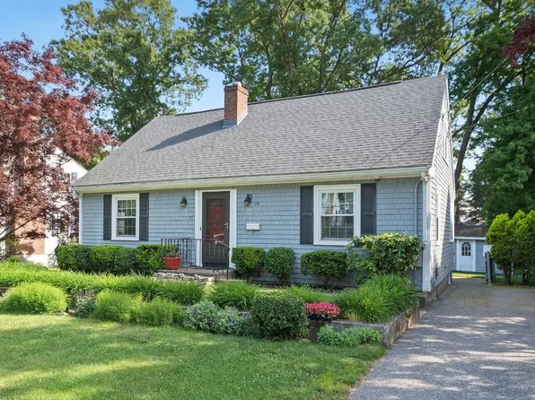 28 Wetherbee Rd, Waltham, MA 02453