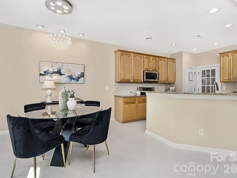 5110 Dragonfly Ln — Photo 13