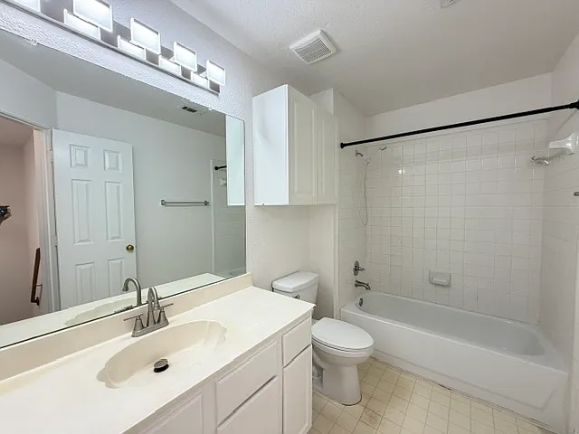 8404 Pipe Stone Dr — Photo 21