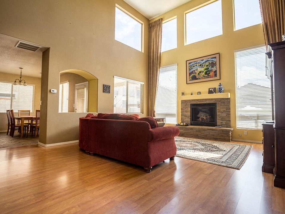 2nd image of 5928 Mesa Viento Rd NW