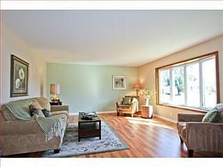 3rd image of 1312 Belshaw Dr