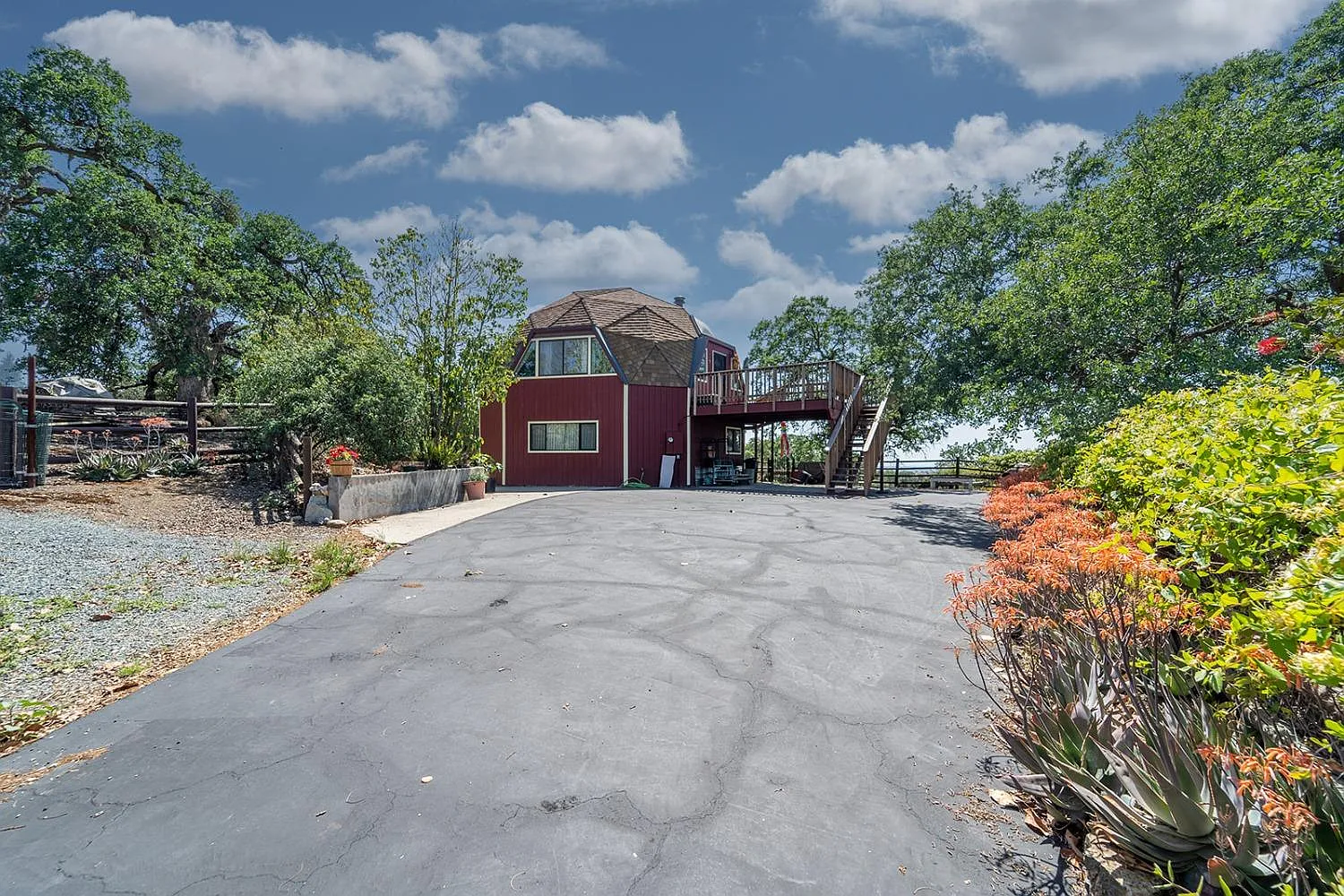 9228 Banderilla Dr photo 1