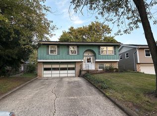 0N071 Stanley St, Winfield, IL 60190