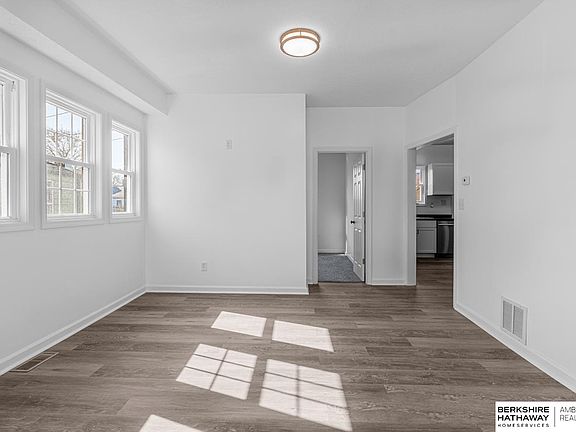 4th image of 1211 Arbor St