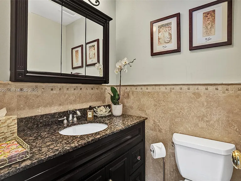 1534 Palancia Ave — Photo 48