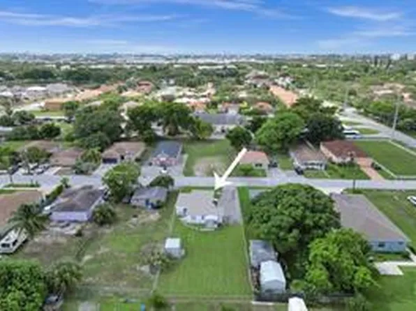 2055 NW 8th St, Pompano Beach, FL 33069