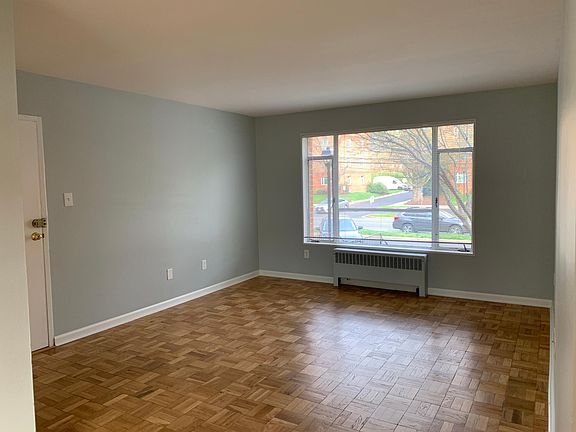 4th image of 10404 Montrose Ave APT 101