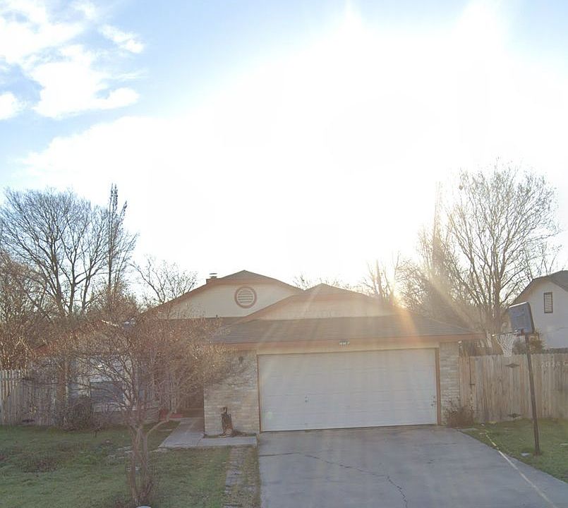 1st image of 1204 Goodhue Dr