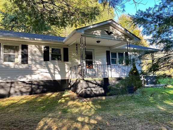 2nd image of 845 Halterman Hollow Ln
