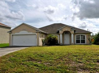 4255 SW Daemon St, Port Saint Lucie, FL 34953