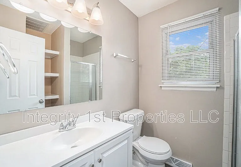 1926 W 36th Ave — Photo 11