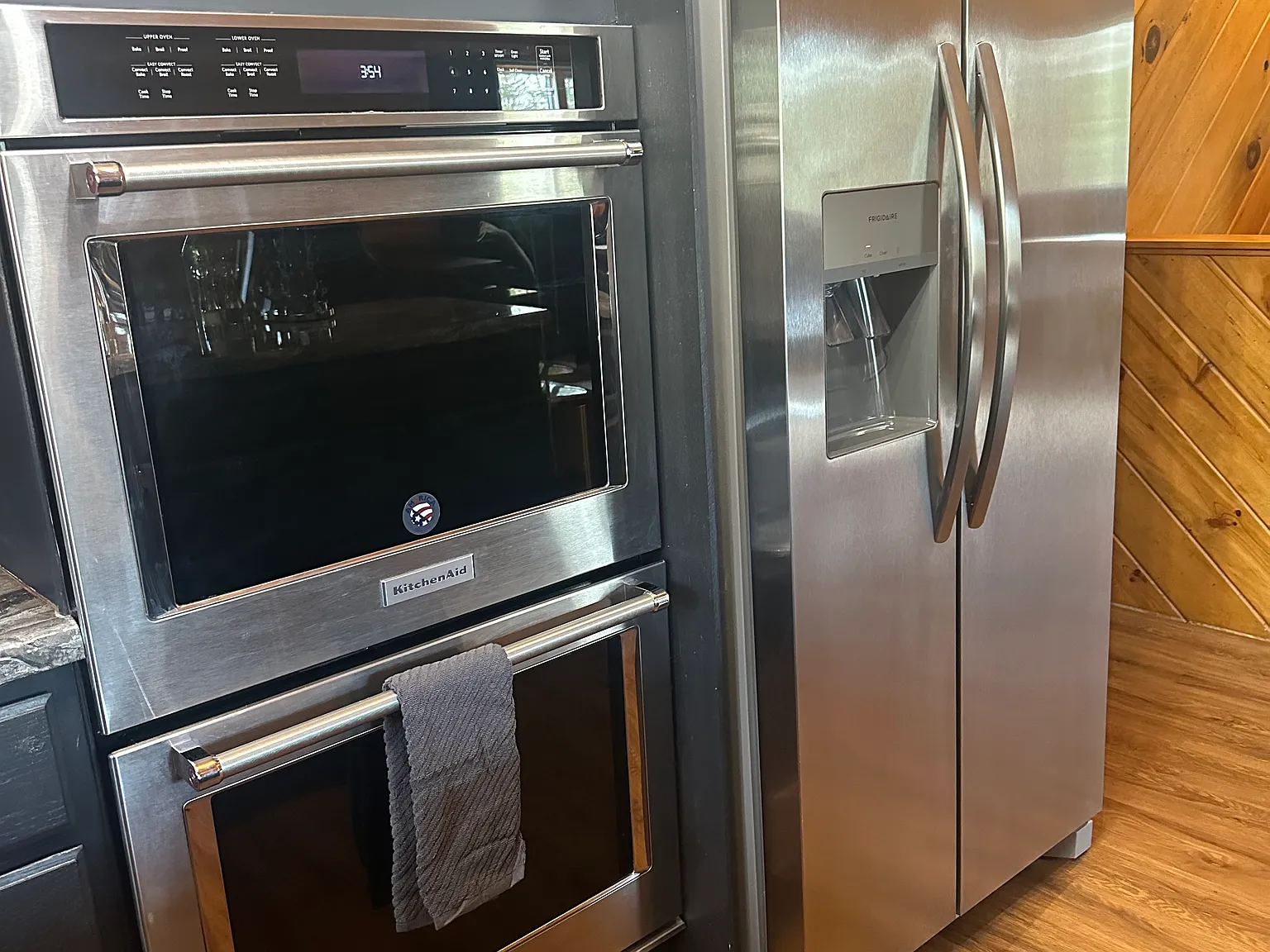 4 bed, 2200 sqft, $2,500 — Photo 4