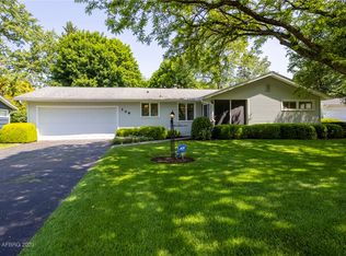 106 Maybrooke Rd, Rochester, NY 14618