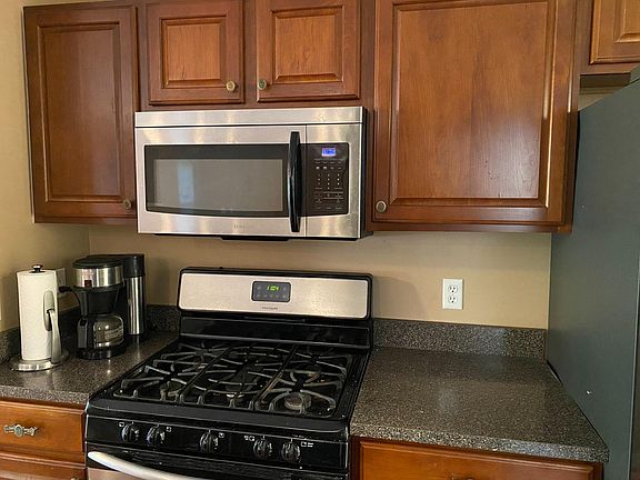 4th image of 8125 Sutton Ct #1