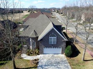 978 Isaac Franklin Dr, Gallatin, TN 37066