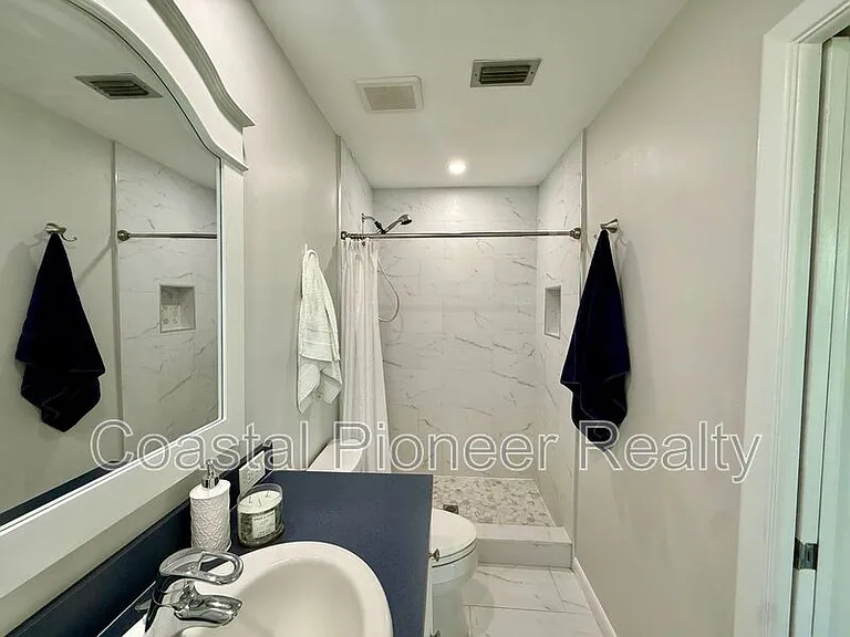 14903 Imperial Point Dr N — Photo 25