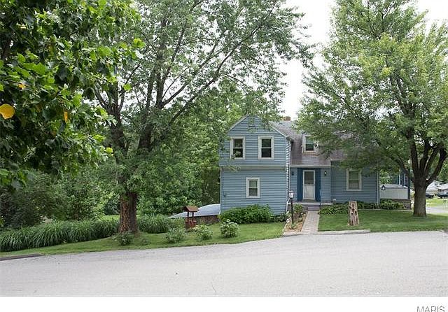 1st image of 9776 Lilac Dr