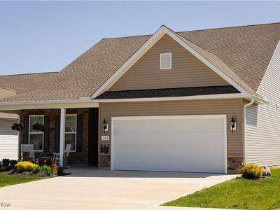 601 Cedar Crest Dr, Elyria, OH, 44035