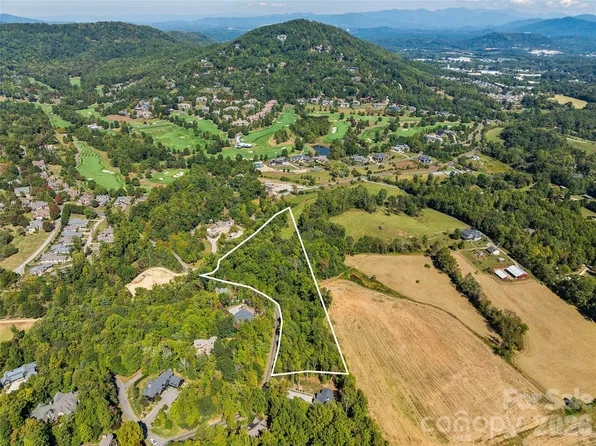644 Walnut Valley Pkwy, Arden, NC 28704