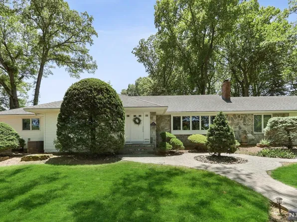 56 Jackson Ave, Haworth, NJ 07641