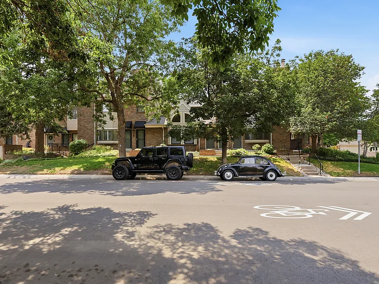 221 S Garfield St #211 — Photo 30
