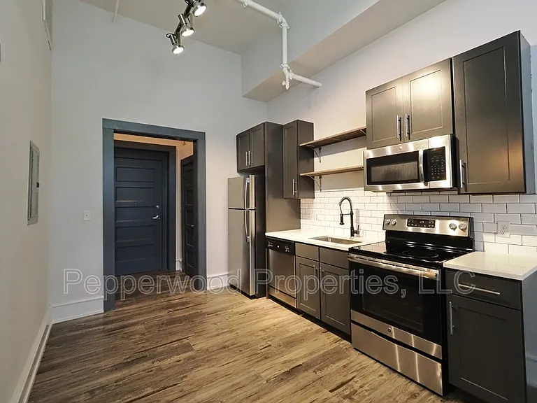 600 Magnolia St #206 — Photo 5