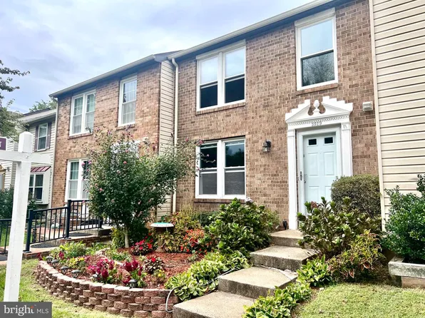3929 Plum Run Ct, Fairfax, VA 22033