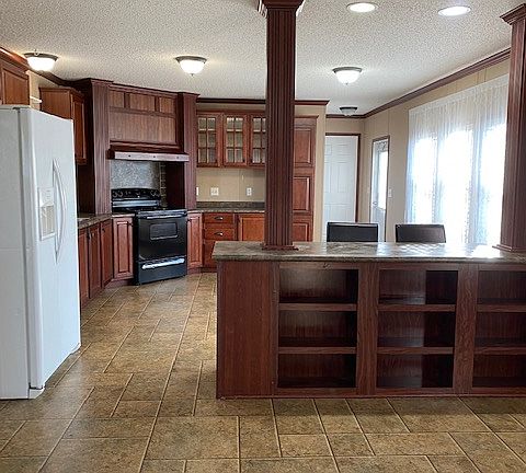 2nd image of 5215 N University Ave #26