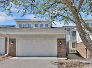 6861 W 82nd St, Bloomington, MN 55438