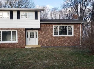 45 Richard St, Sydney Mines, NS B1V2H6