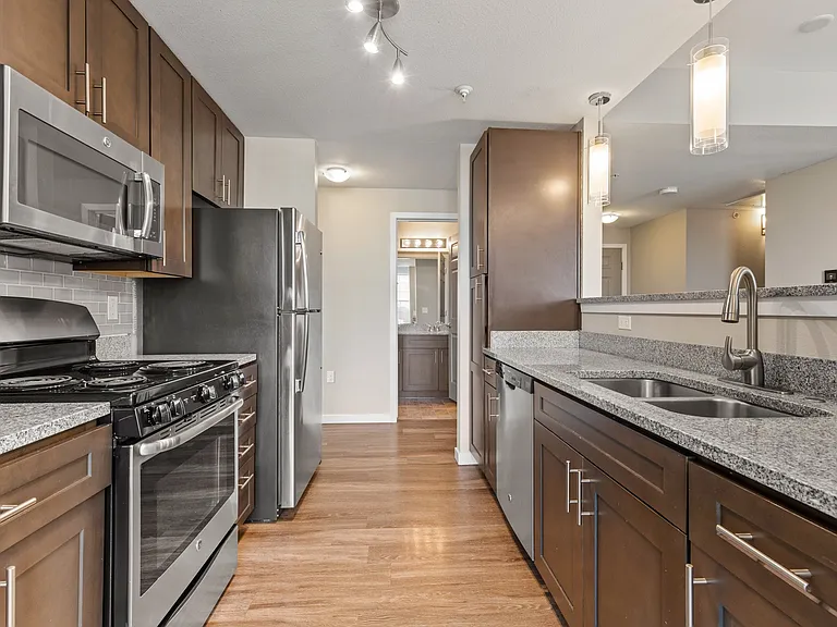 Black Feather Apartment Homes — Photo 18