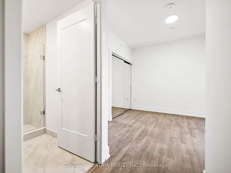 858 Dupont St #532 — Photo 23