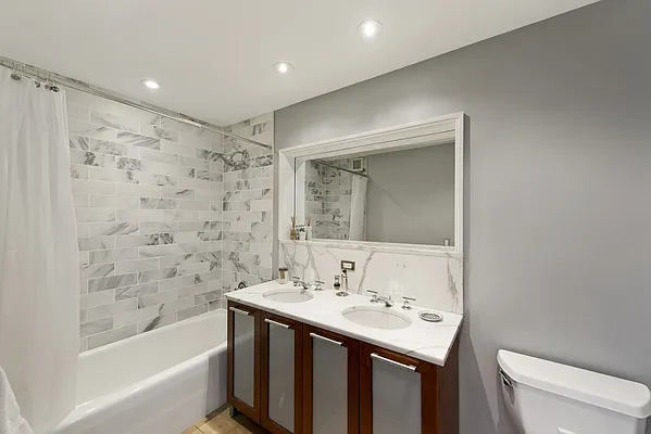 Sold by Nest Seekers International | media 19