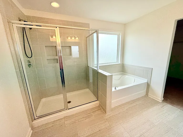 4909 Grace View Dr — Photo 24