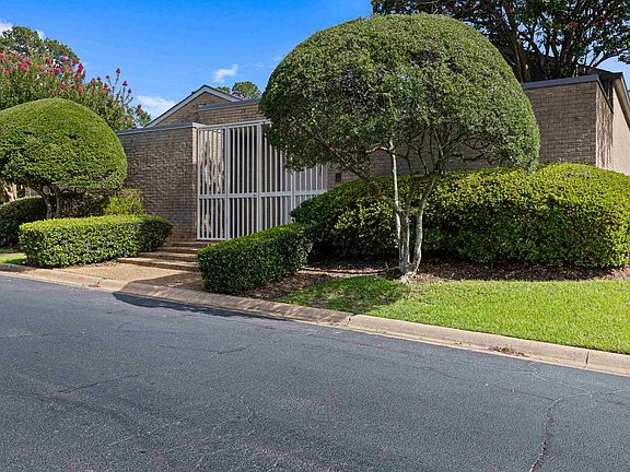 5th image of 30 Palisades Blvd