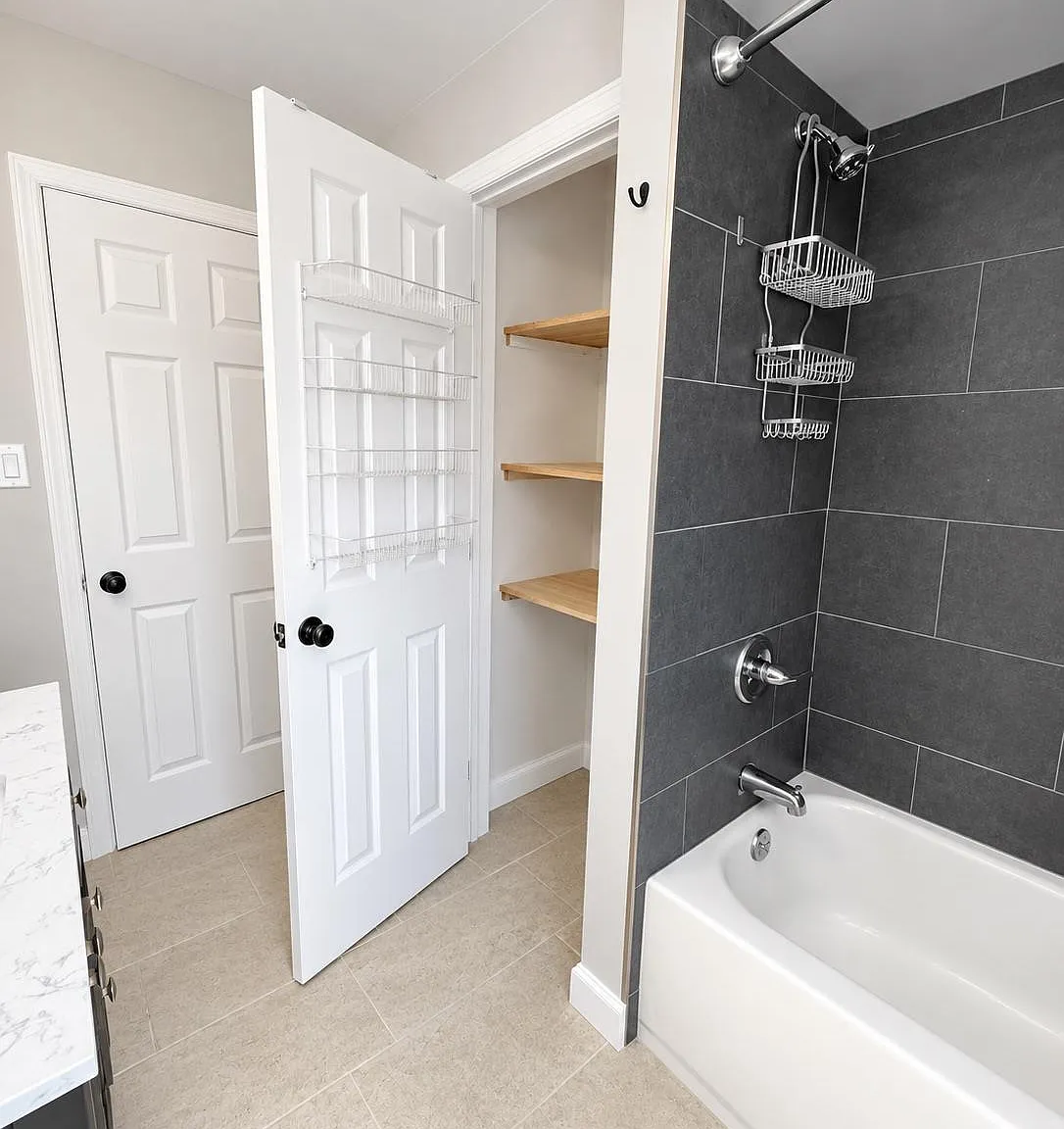 2 bed, 1.5 bath, 1000 sqft, $3,250 — Photo 4