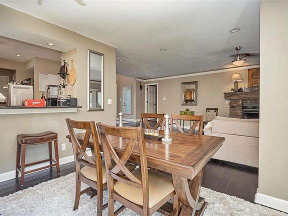 4th image of 1193 Birdneck Lake Dr