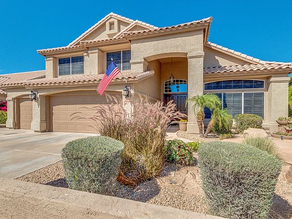 3rd image of 15213 S Foxtail Ln