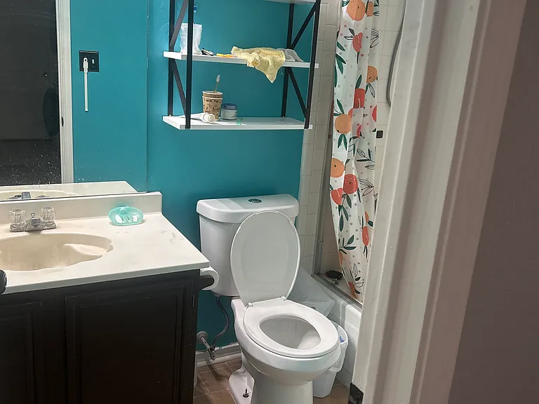 613 Deauville Dr — Photo 3