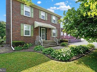 102 Locust Grove Rd, York, PA 17402