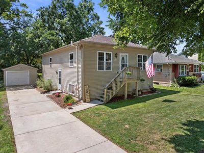 2125 Oaklawn AVENUE, Waukesha, WI, 53188