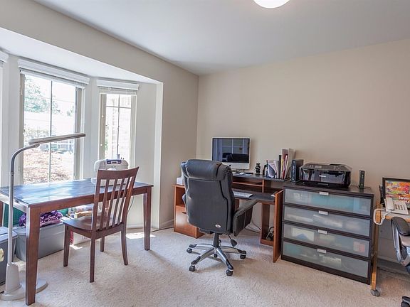 4th image of 5936 Rollingwood Dr
